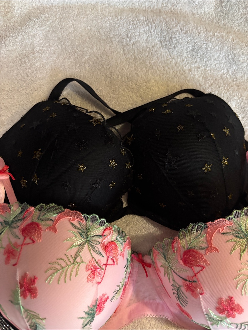 Victoria's Secret Mixed Bra Lot - Black, Pink Floral, Solid Black, Red - Picture 10 of 16